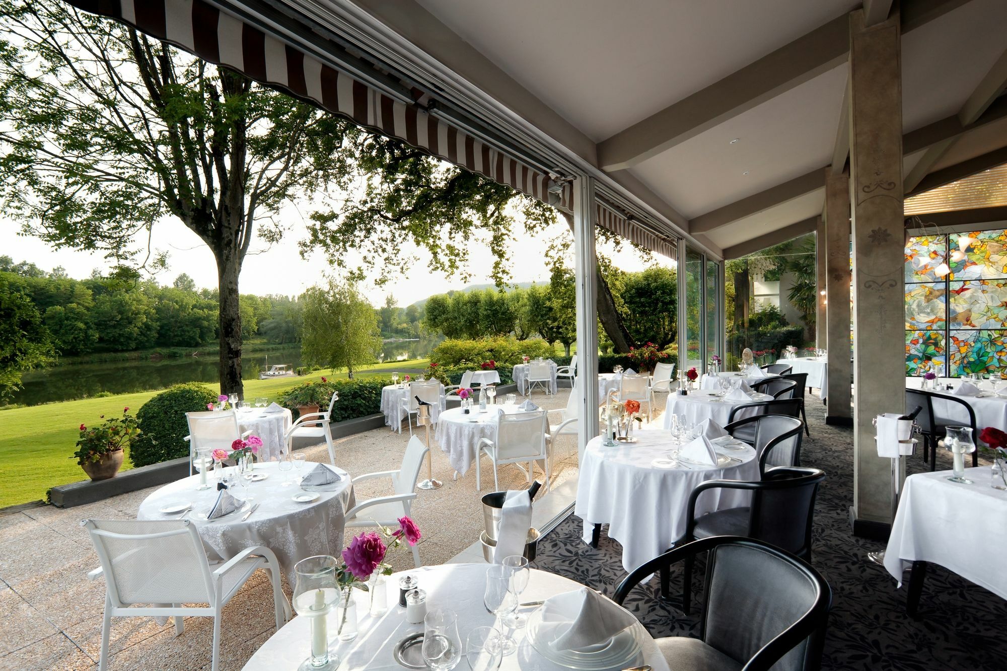 La Reserve Albi Hotel Restaurant Exterior photo